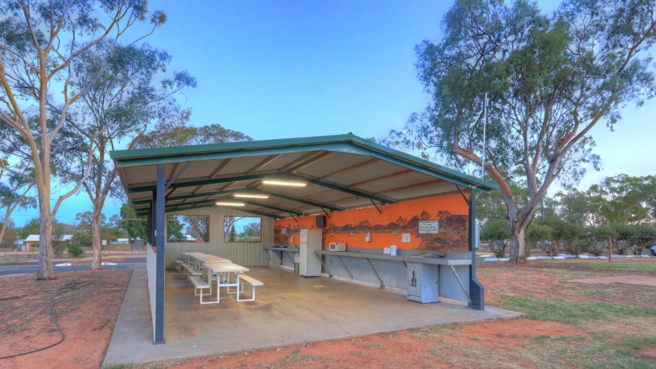 Cobar Caravan Park Exterior foto