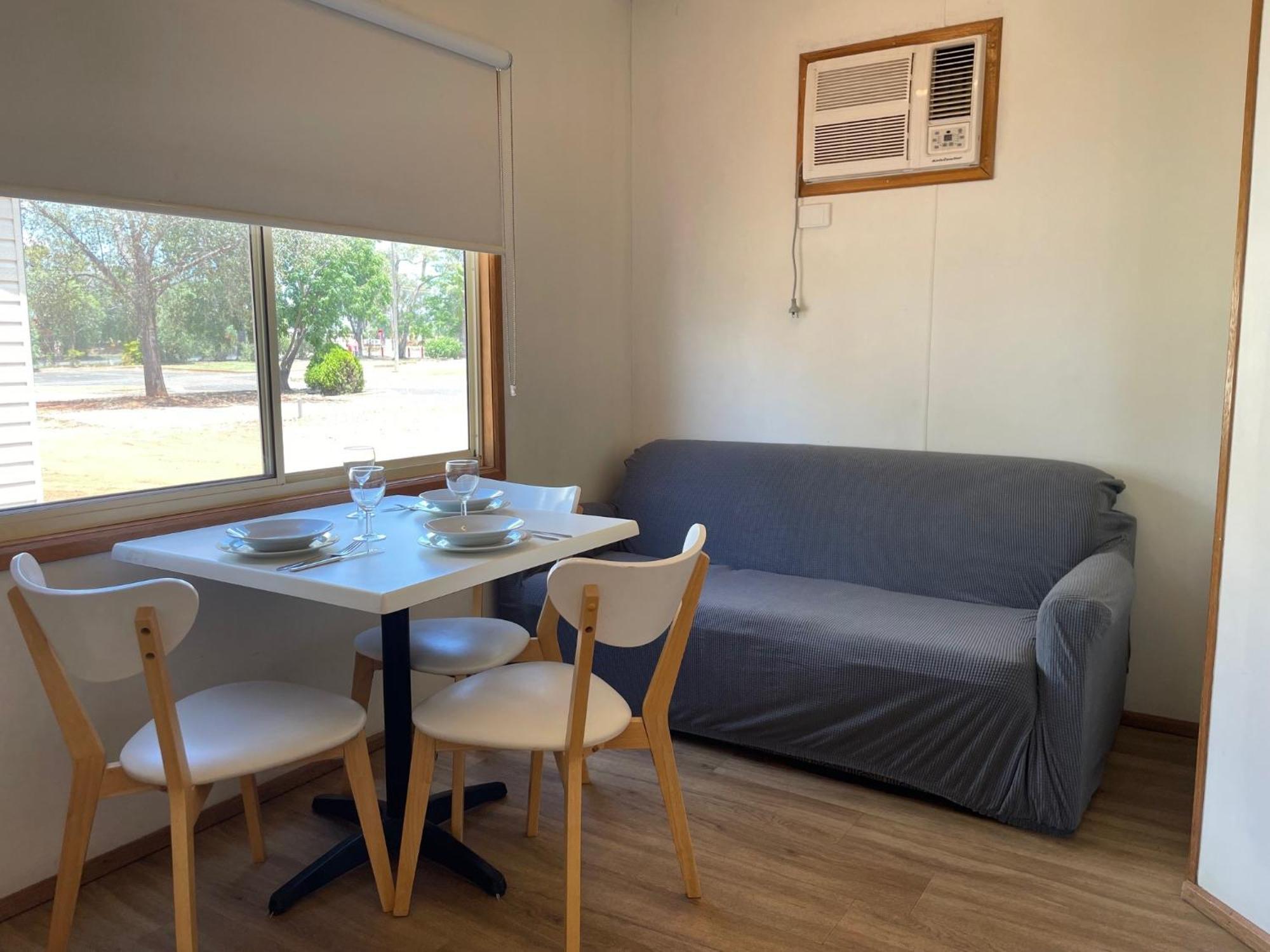 Cobar Caravan Park Exterior foto